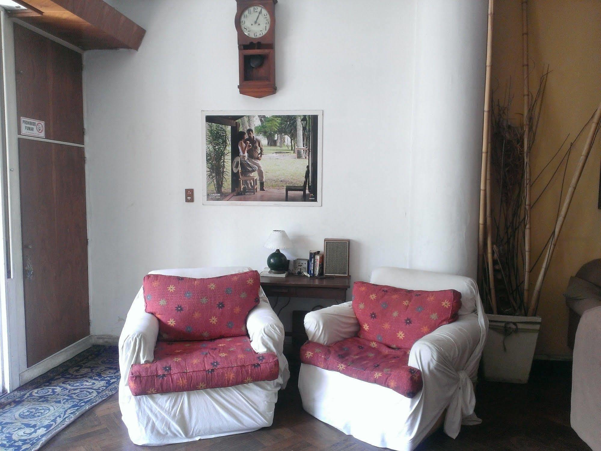 Quechua Guesthouse Hostel Rosario Funes Eksteriør billede